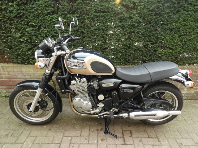 triumph - thunderbird