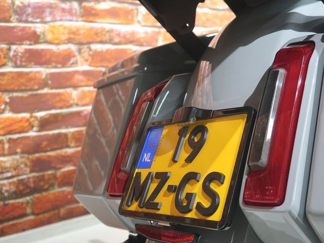 harley-davidson - flhxu-street-glide-ultra