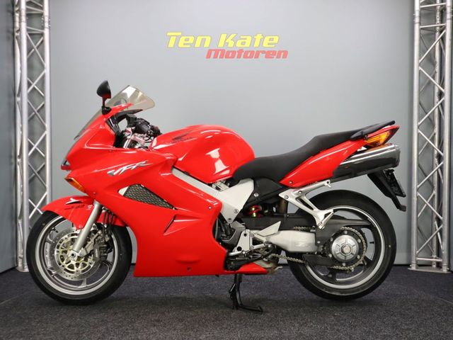 honda - vfr-800-fi-vtec