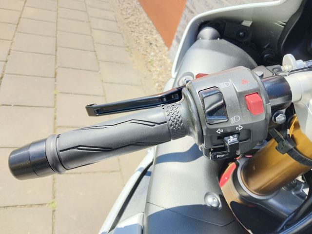 yamaha - yzf-r1