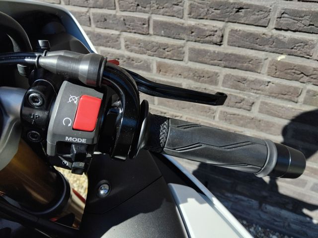 yamaha - yzf-r1
