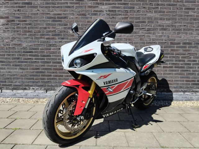 yamaha - yzf-r1