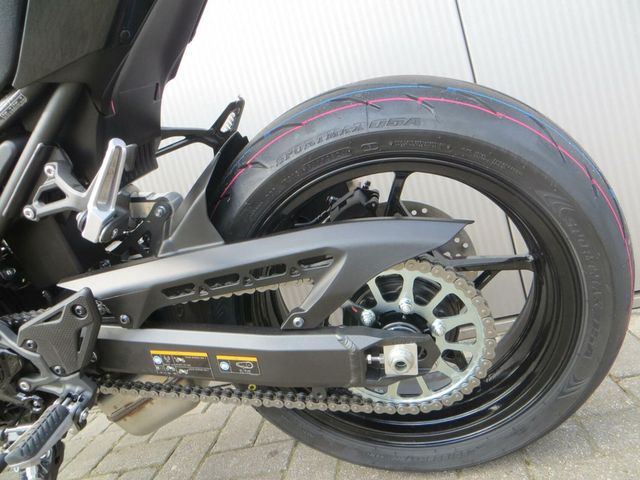 kawasaki - z900