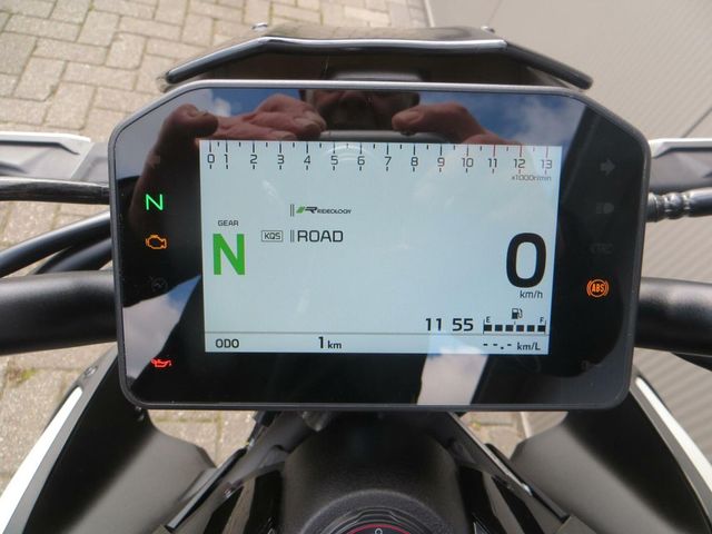 kawasaki - z900