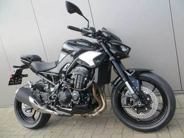 kawasaki - z900