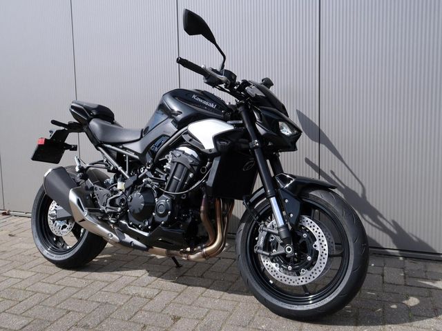 kawasaki - z900