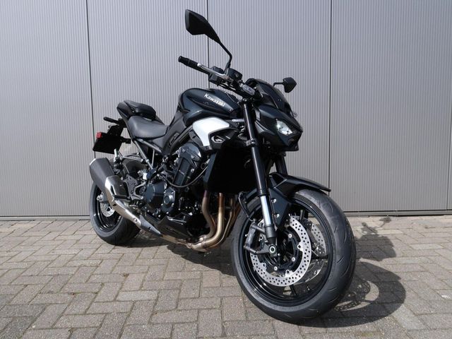 kawasaki - z900