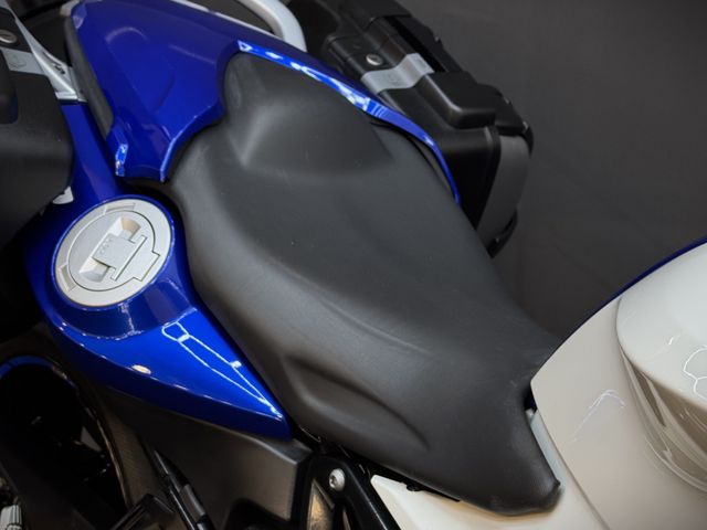 bmw - f-800-r