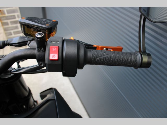 ktm - 790-duke