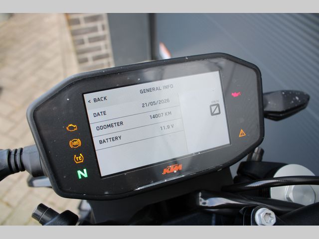 ktm - 790-duke