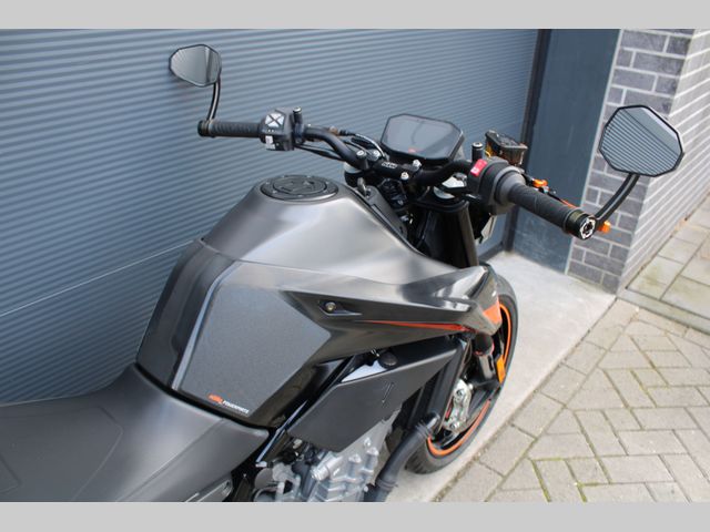 ktm - 790-duke