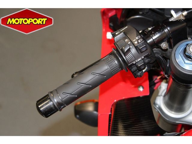 honda - cbr-900-rr-fireblade