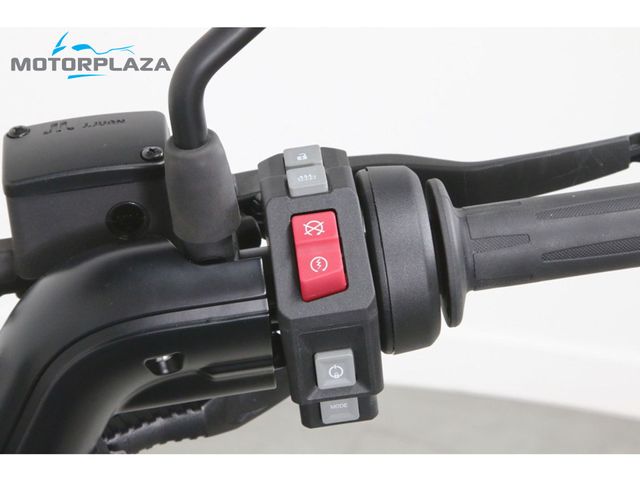 bmw - ce-02