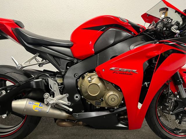 honda - cbr-1000-rr-fireblade