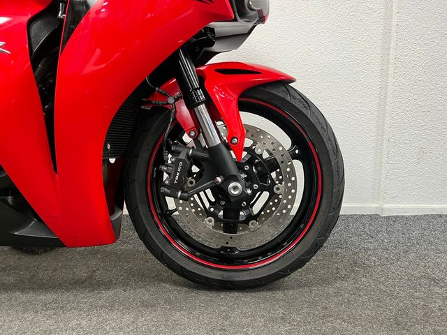 honda - cbr-1000-rr-fireblade