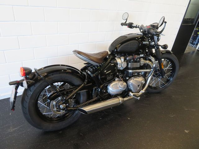 triumph - bonneville-bobber