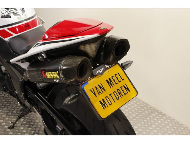 yamaha - r1