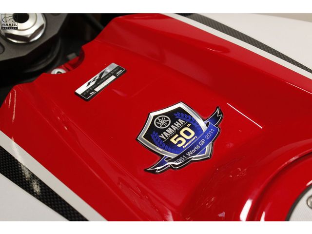 yamaha - r1