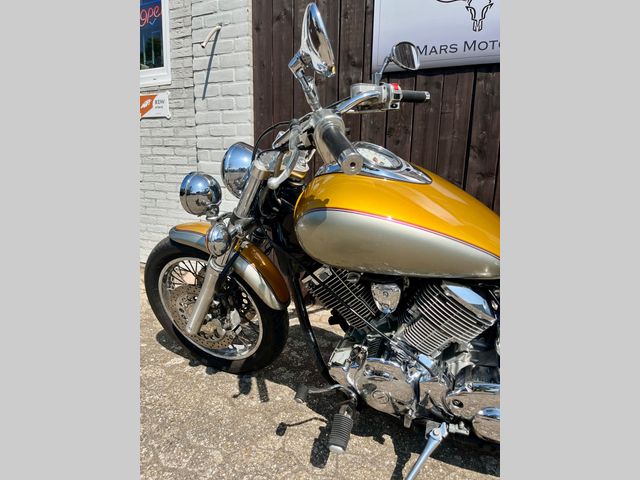 yamaha - xvs-1100-dragstar