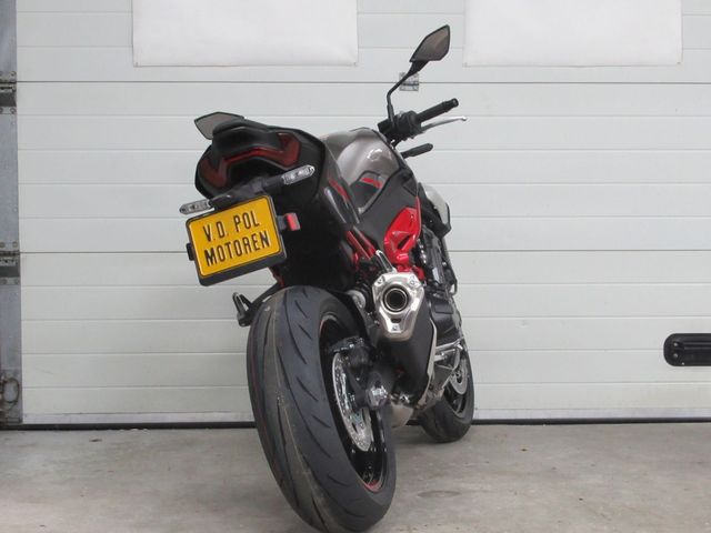 kawasaki - z900