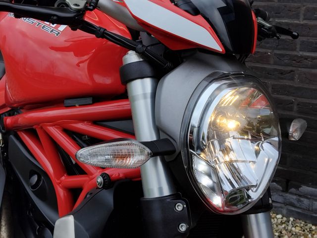 ducati - monster-1200