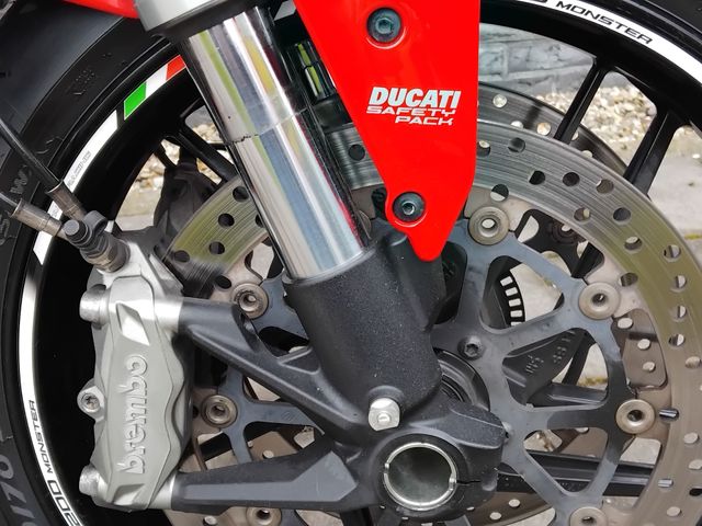 ducati - monster-1200