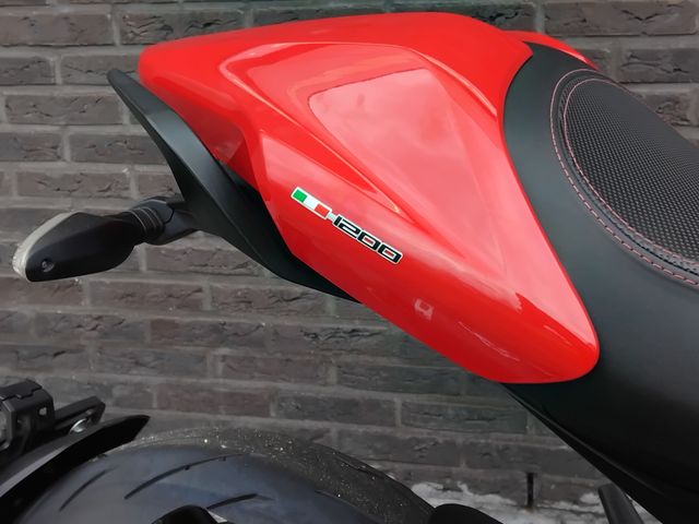 ducati - monster-1200