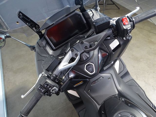 yamaha - tmax-tech-max