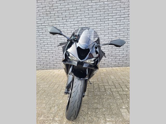 kawasaki - ninja-zx-6r