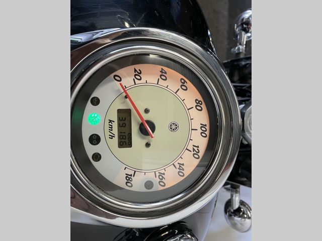 yamaha - xvs-1100-dragstar