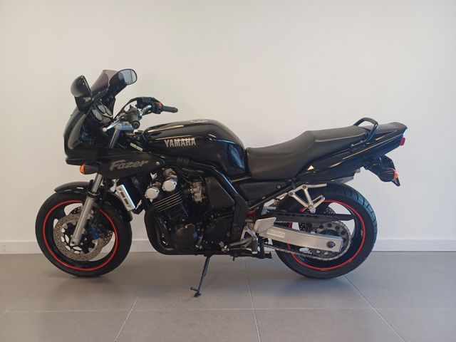 yamaha - fzs-600-fazer