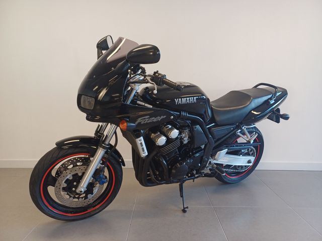 yamaha - fzs-600-fazer