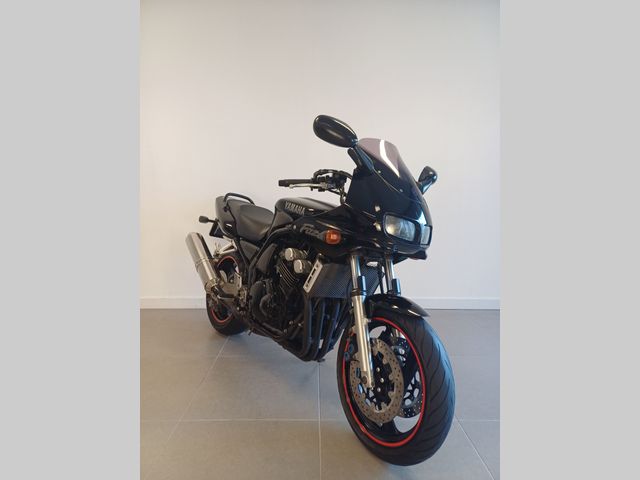 yamaha - fzs-600-fazer
