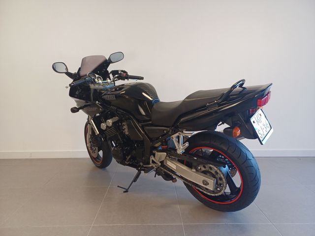 yamaha - fzs-600-fazer