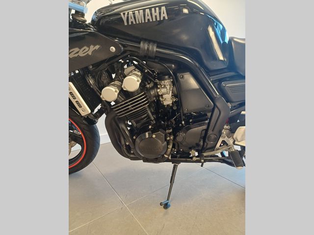 yamaha - fzs-600-fazer