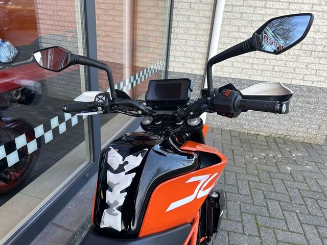 ktm - 390-duke