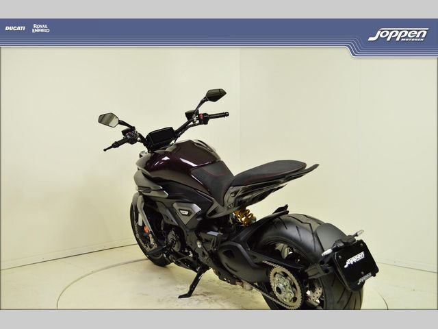 ducati - diavel-v4