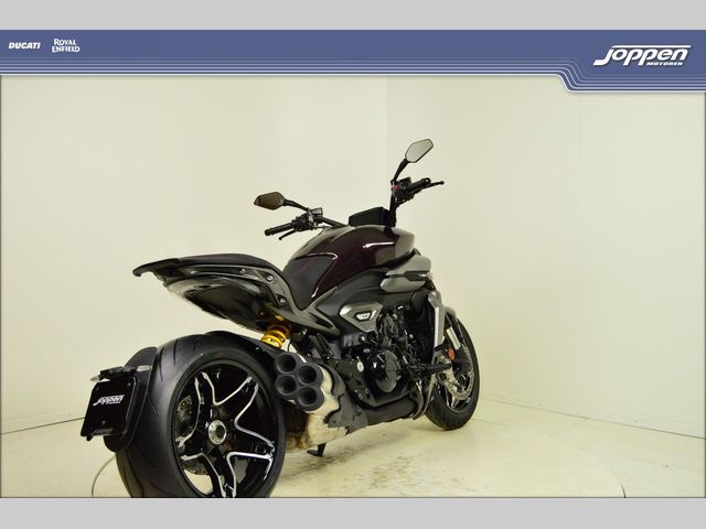 ducati - diavel-v4