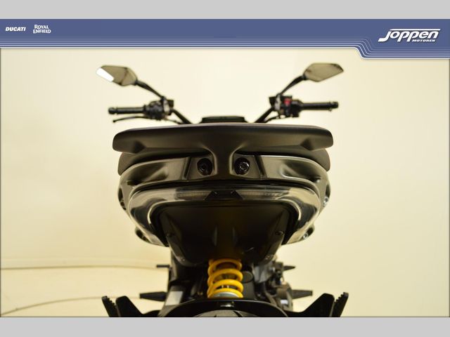 ducati - diavel-v4