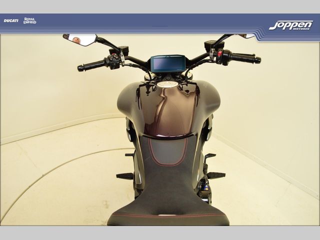 ducati - diavel-v4