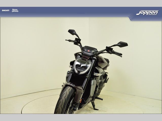 ducati - diavel-v4