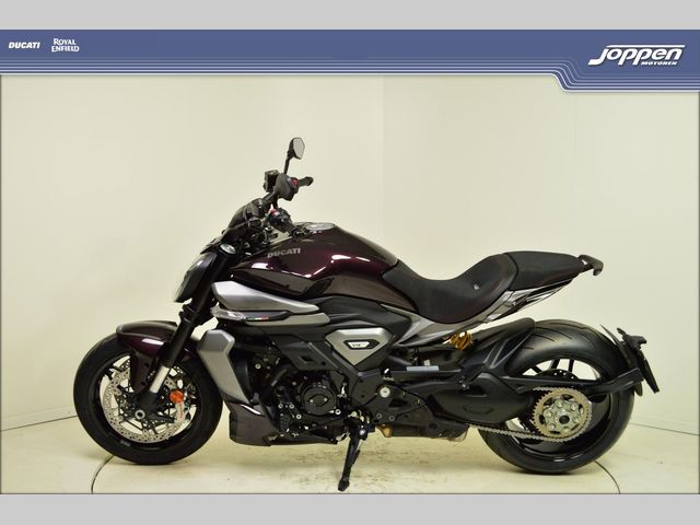 ducati - diavel-v4
