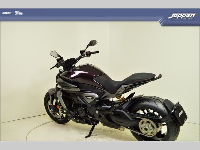 ducati - diavel-v4