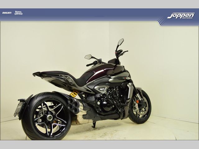 ducati - diavel-v4