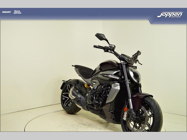 ducati - xdiavel-v4