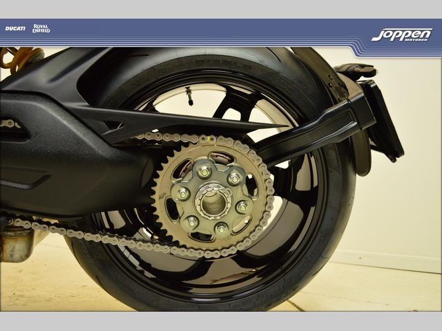 ducati - xdiavel-v4