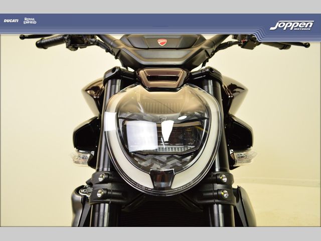 ducati - xdiavel-v4