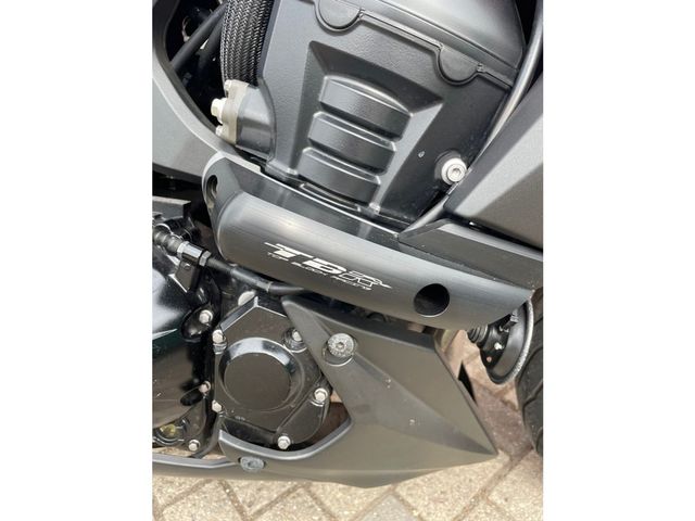 kawasaki - z1000-abs