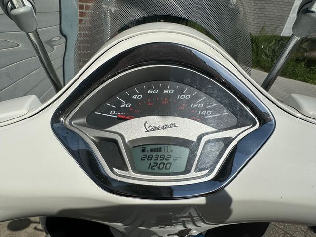 vespa - gts-300