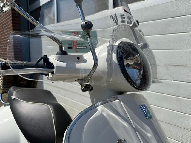 vespa - gts-300